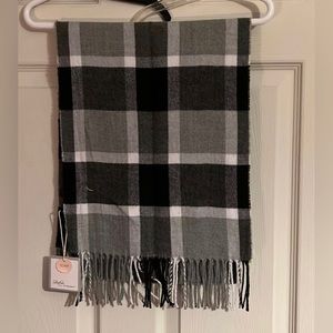 Fashion Scarf by Mirabeau, black and white plaid, NWT